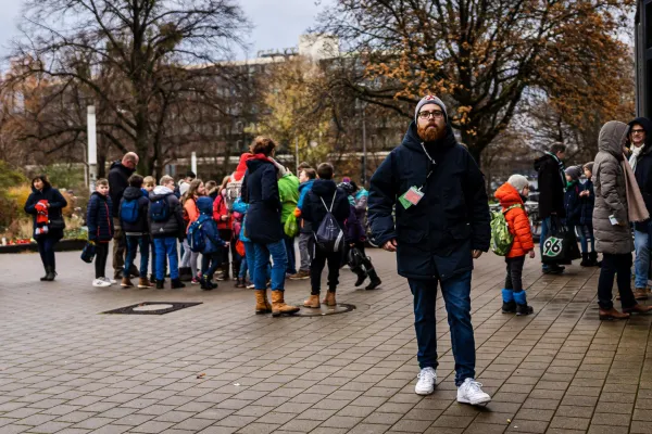 * FSV-Kids waren Einlaufkinder bei  Hannover 96 **