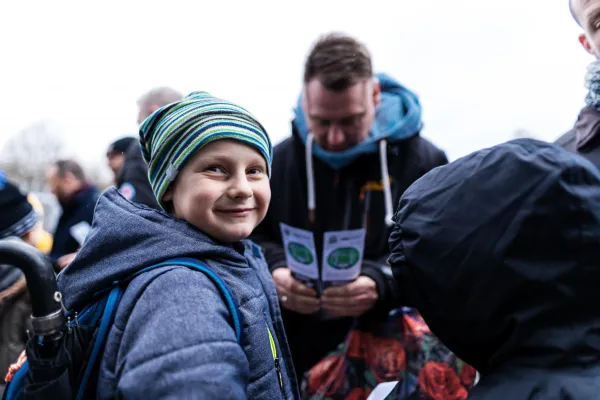 * FSV-Kids waren Einlaufkinder bei  Hannover 96 **