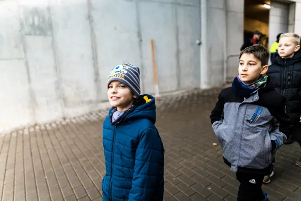 * FSV-Kids waren Einlaufkinder bei  Hannover 96 **