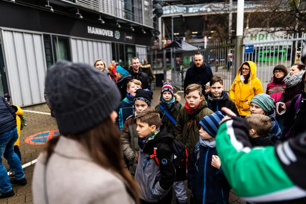 * FSV-Kids waren Einlaufkinder bei  Hannover 96 **