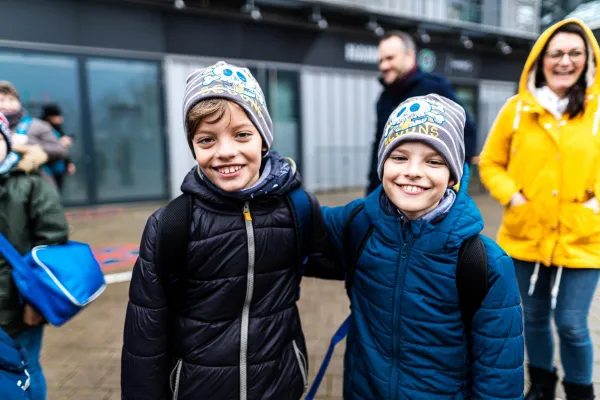 * FSV-Kids waren Einlaufkinder bei  Hannover 96 **