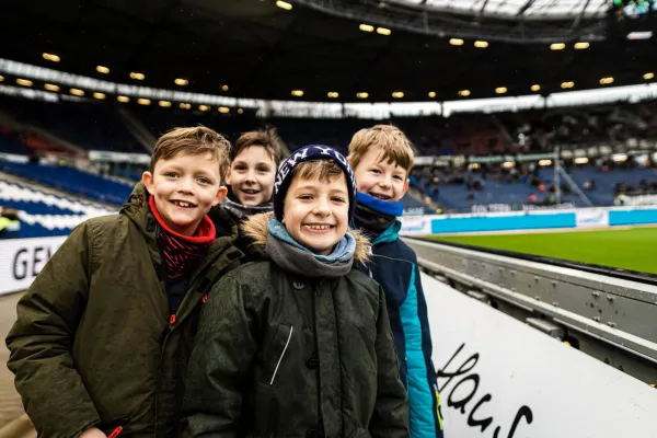 * FSV-Kids waren Einlaufkinder bei  Hannover 96 **