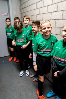 * FSV-Kids waren Einlaufkinder bei  Hannover 96 **